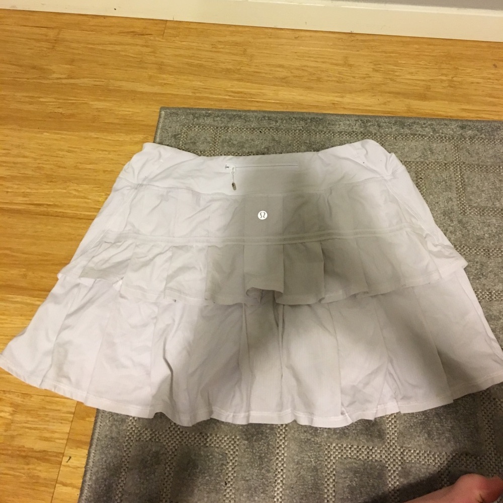 Lululemon pace setter skirt